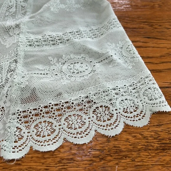 Free People mint green lace racerback tank top with crochet details. Size Medium - Picture 8 of 16